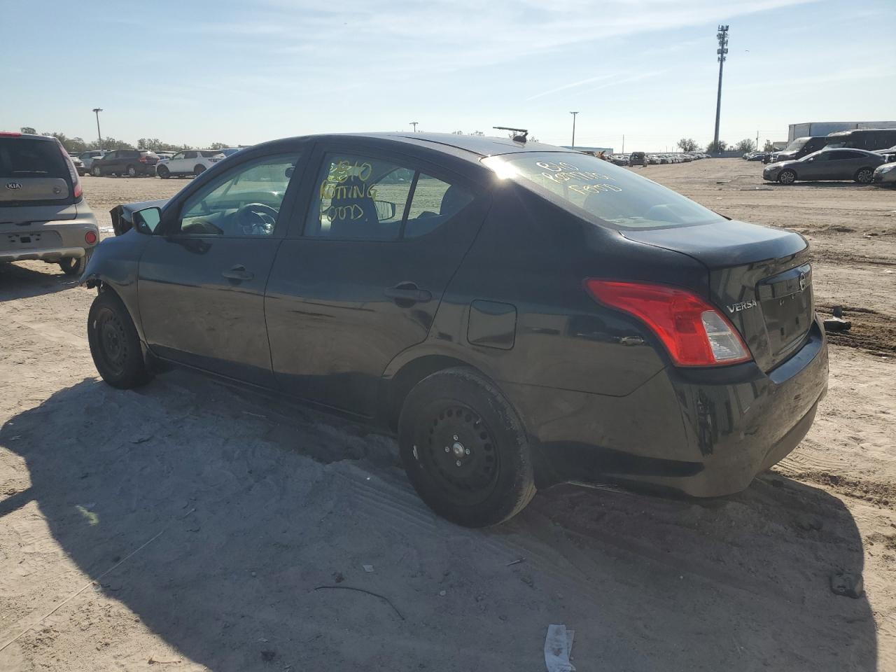 2016 Nissan Versa - Image 2