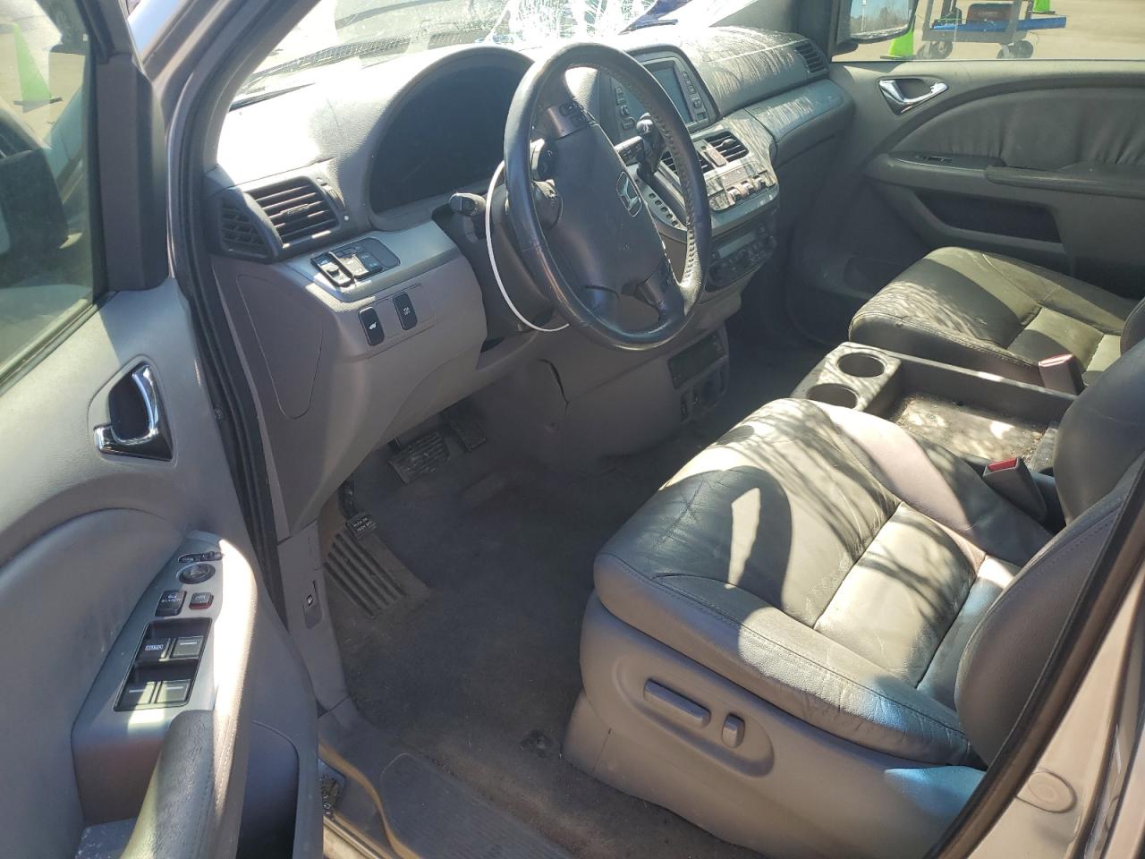 2010 Honda Odyssey - Image 8