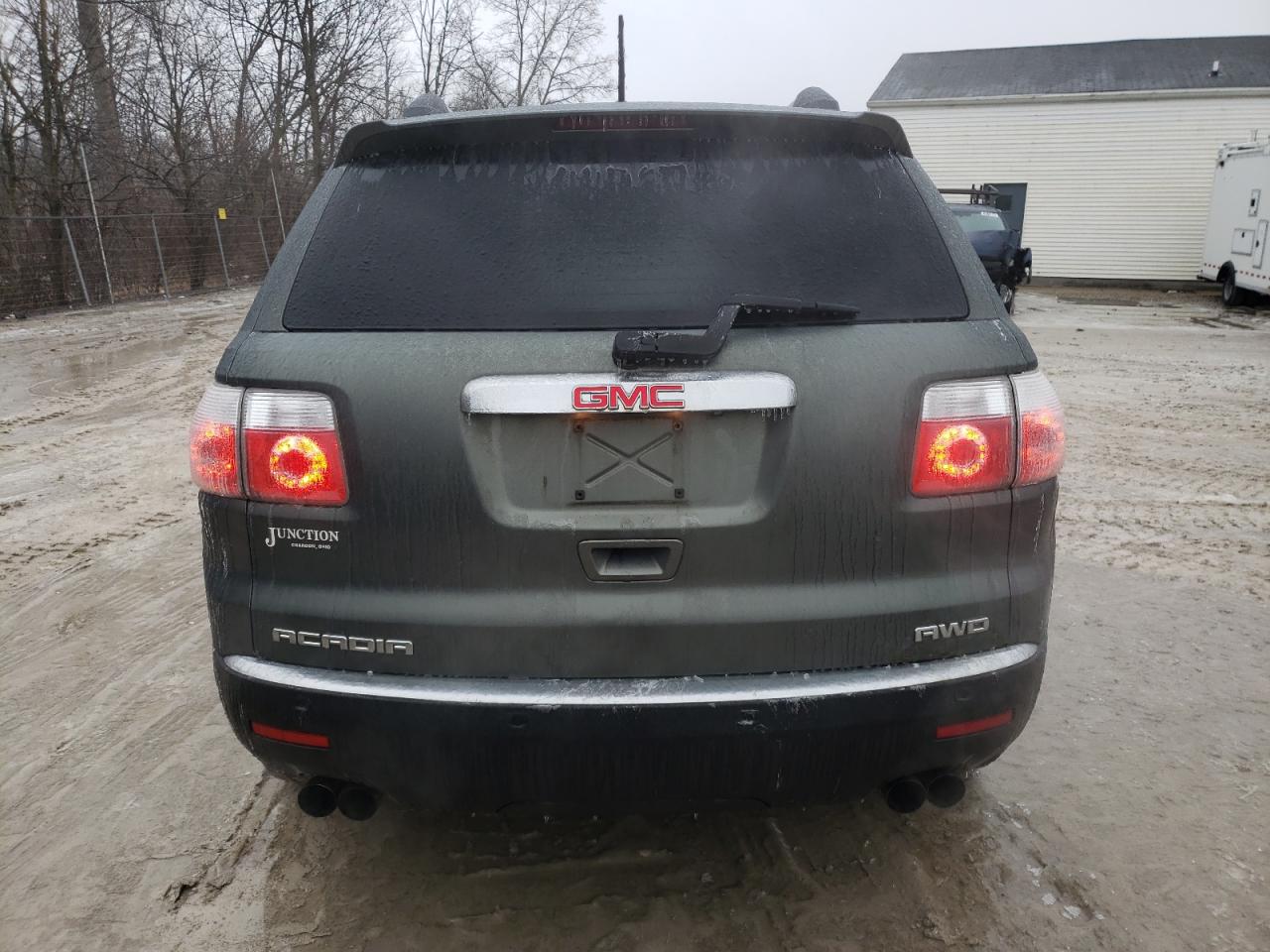 2011 GMC Acadia - Image 6