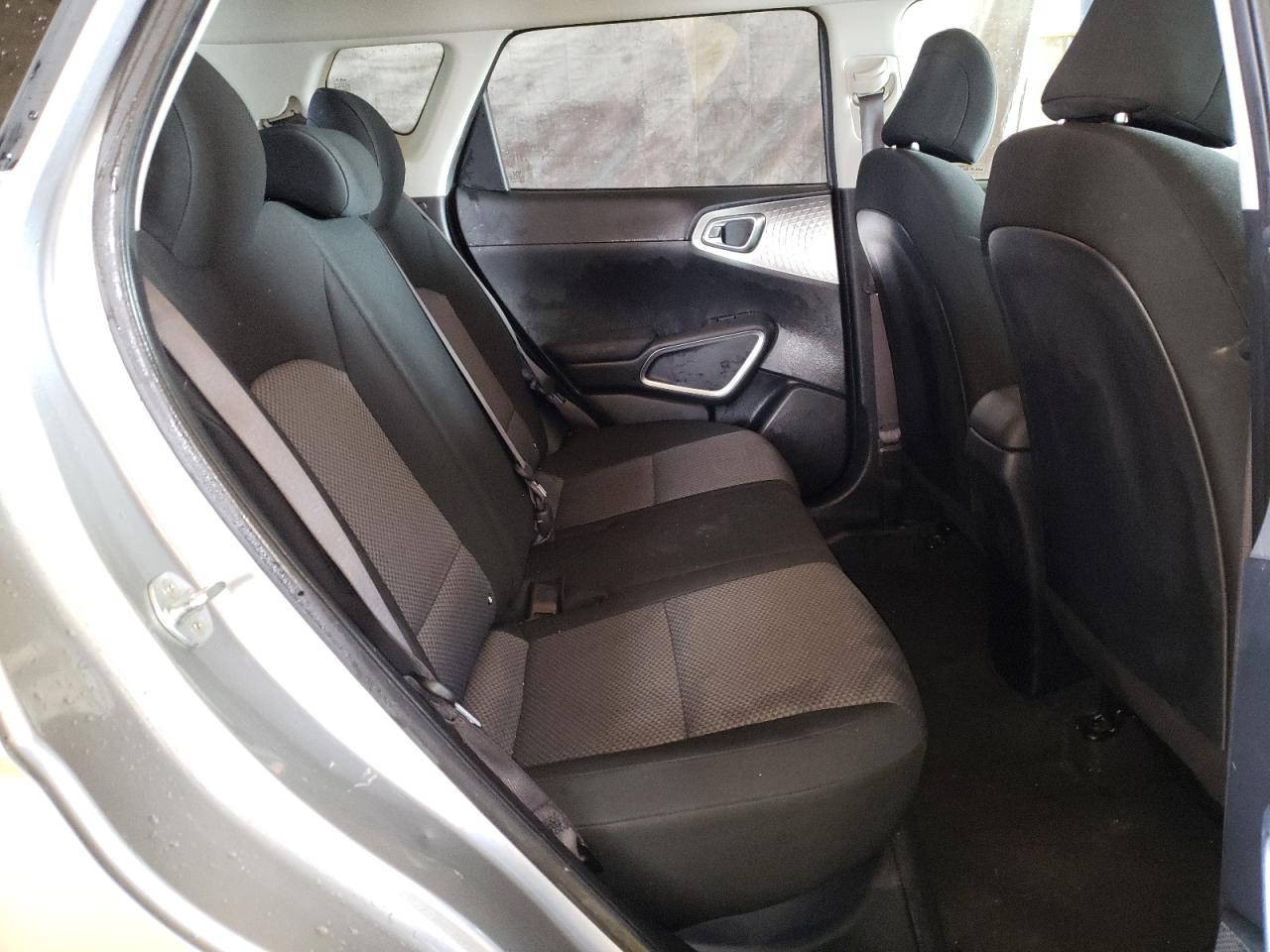 2022 Kia Soul - Image 11