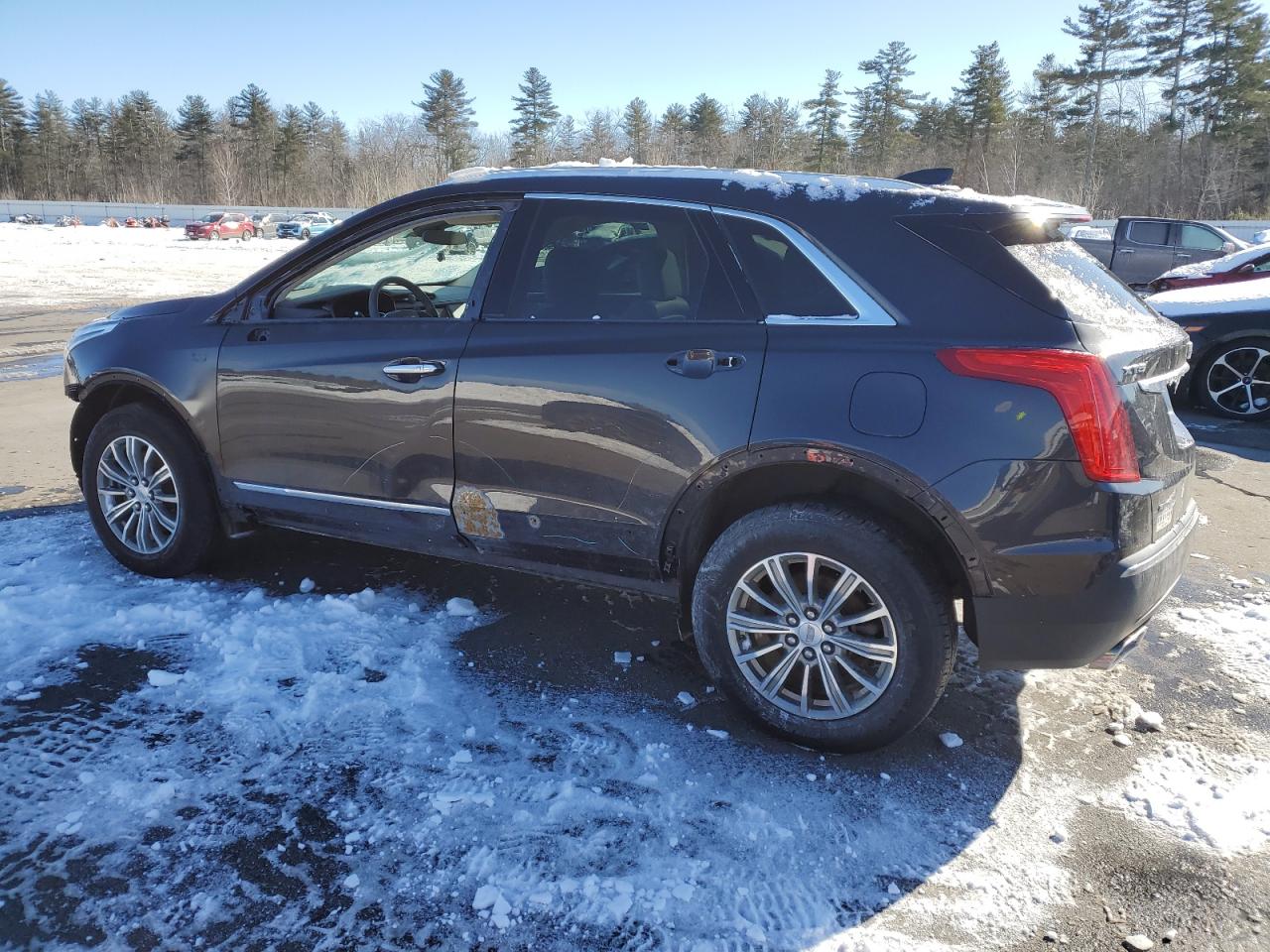 2017 Cadillac XT5 - Image 2