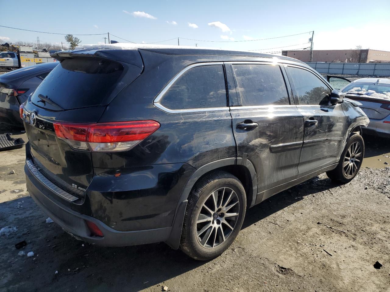 2018 Toyota Highlander - Image 3