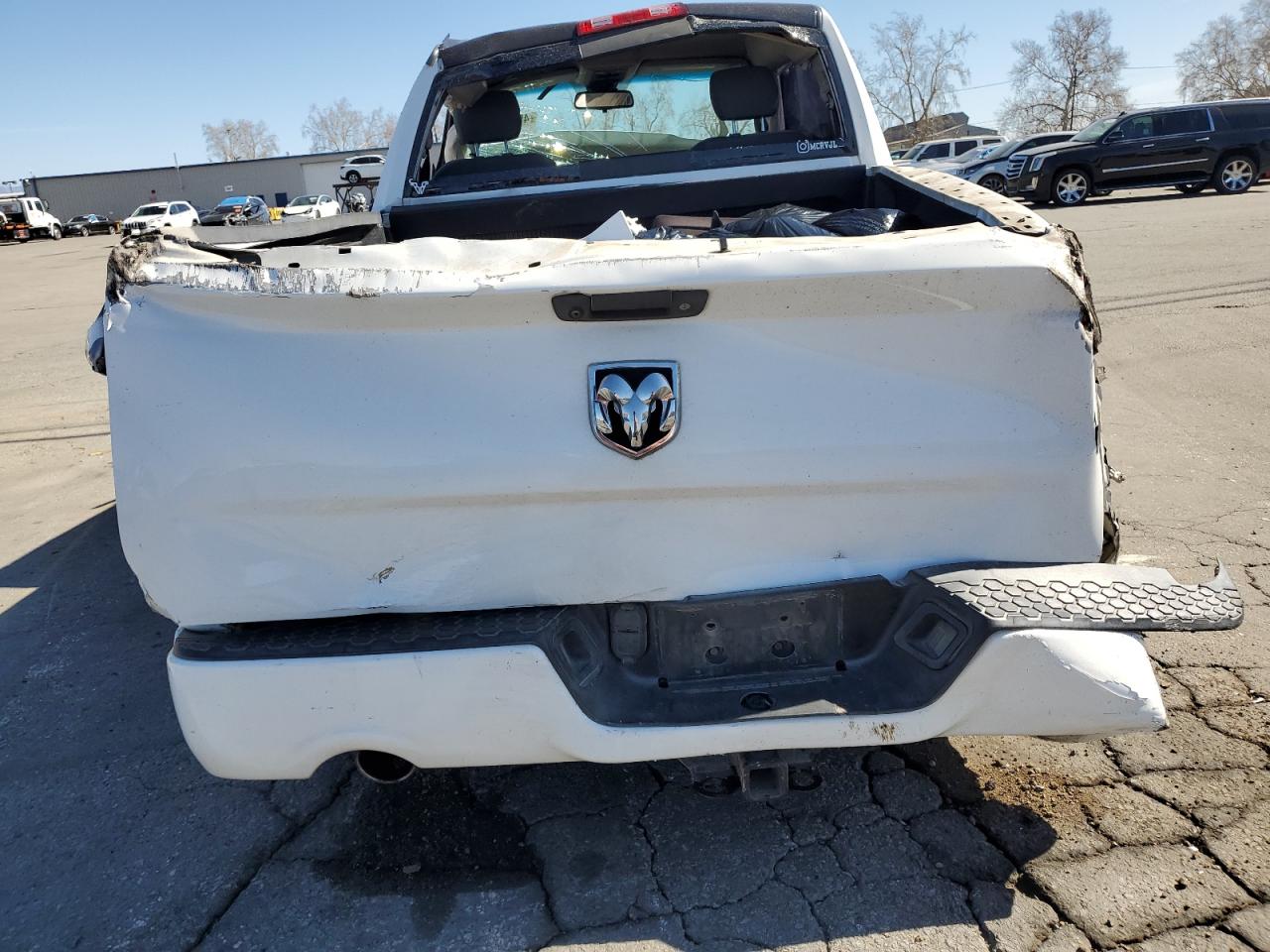 2016 RAM 1500 - Image 10