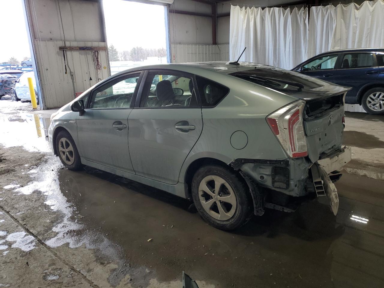 2013 Toyota Prius - Image 2