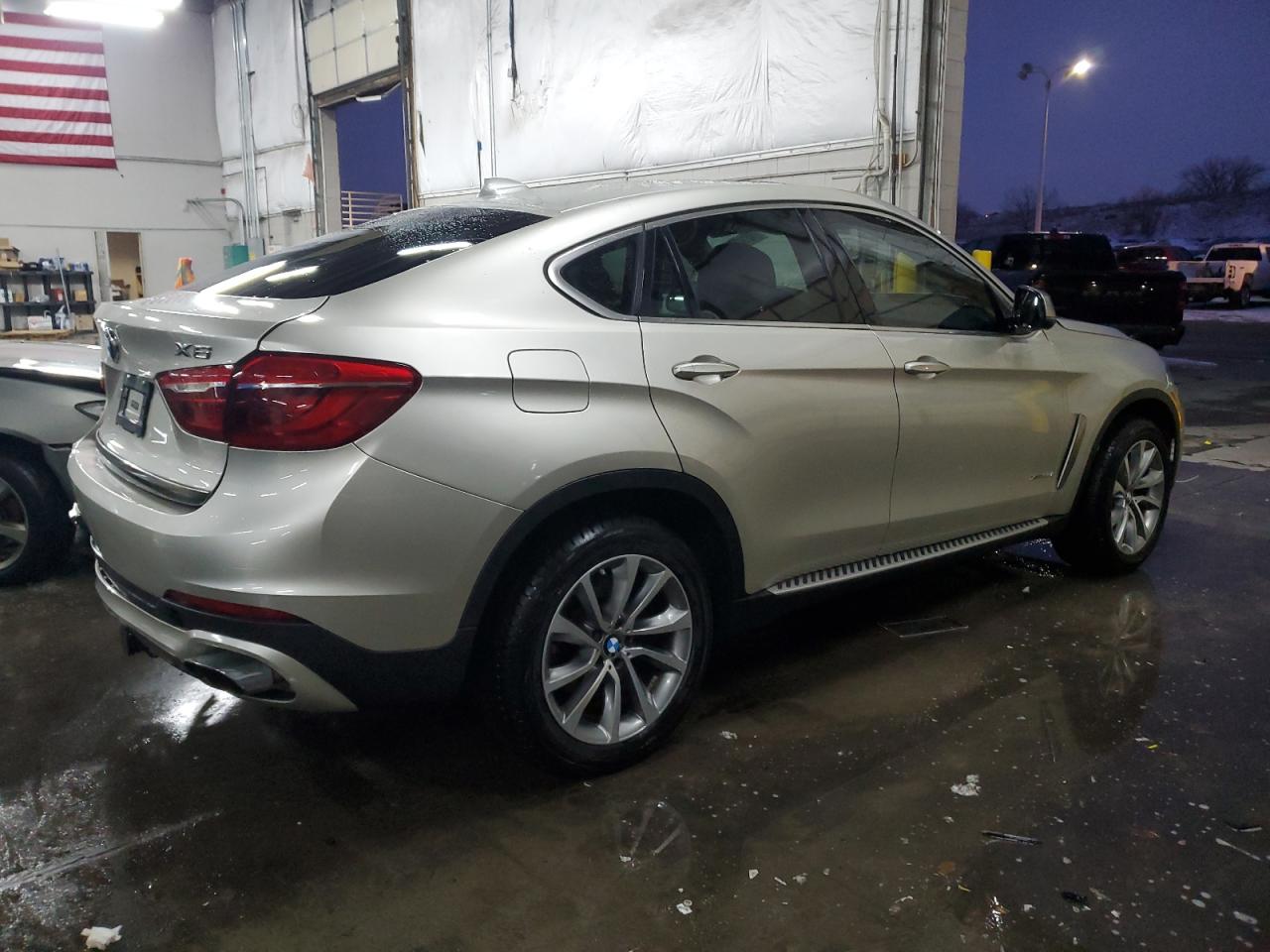 2015 BMW X6 - Image 3