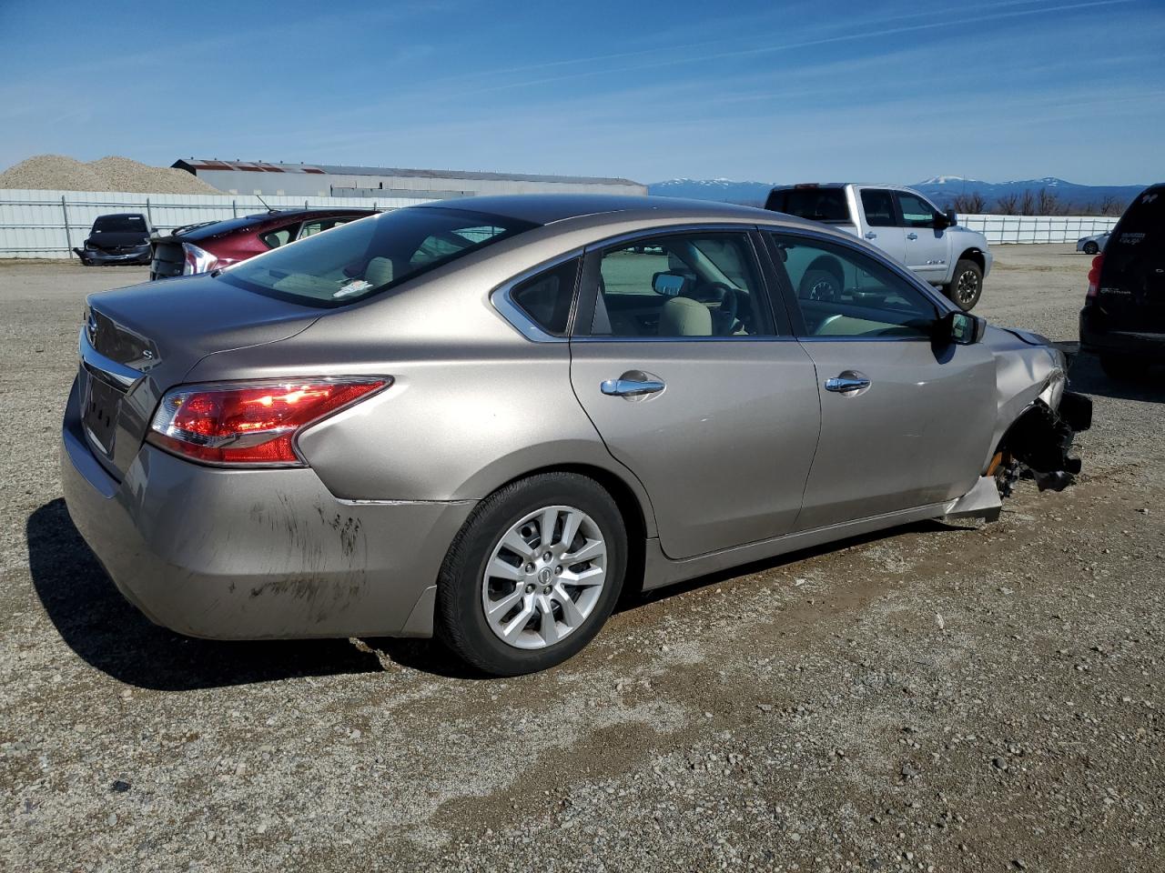 2015 Nissan Altima - Image 3