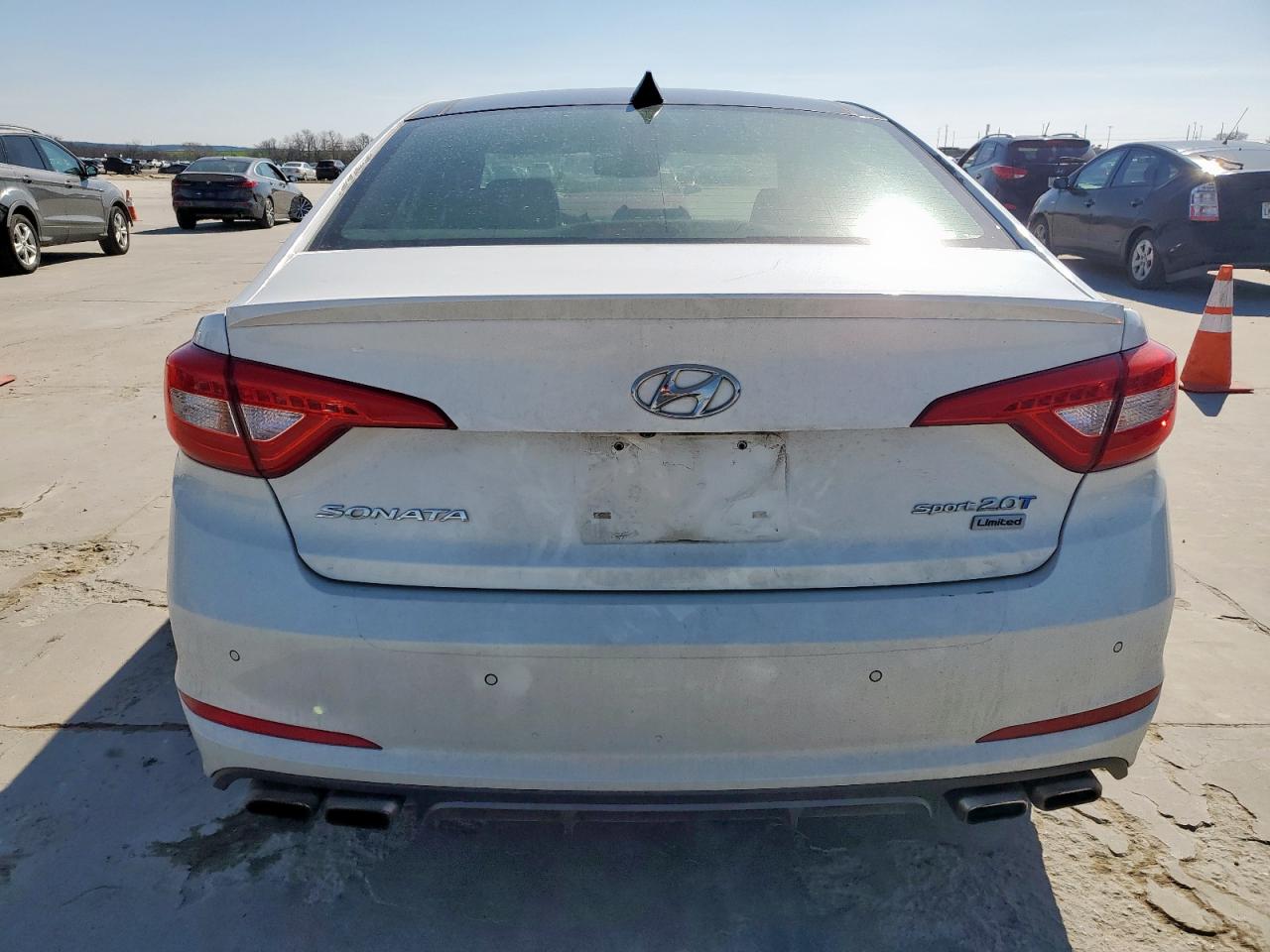 2015 Hyundai Sonata - Image 6