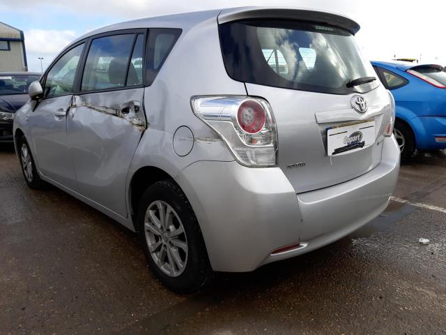 2011 TOYOTA VERSO TR D