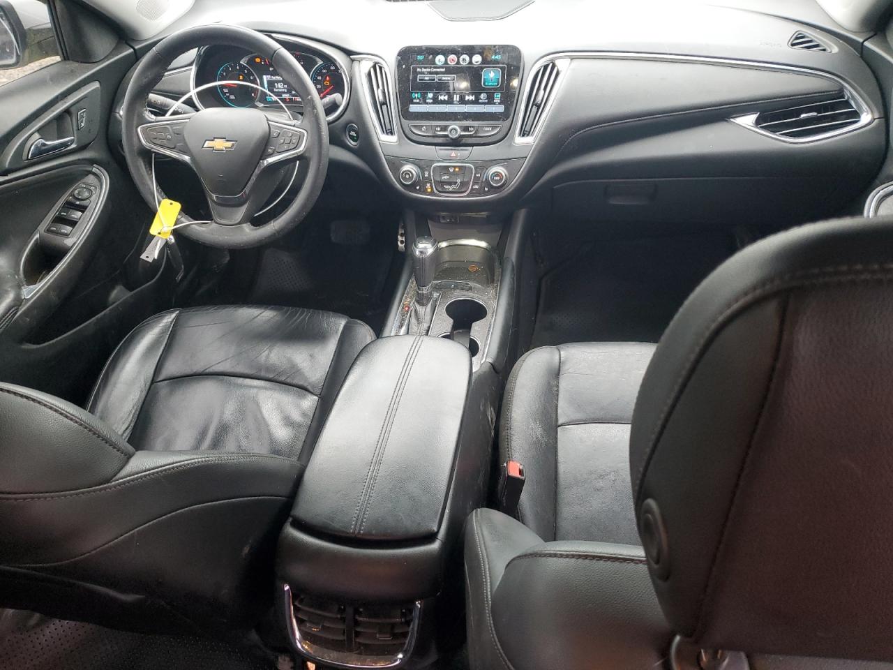 2017 Chevrolet Malibu - Image 8