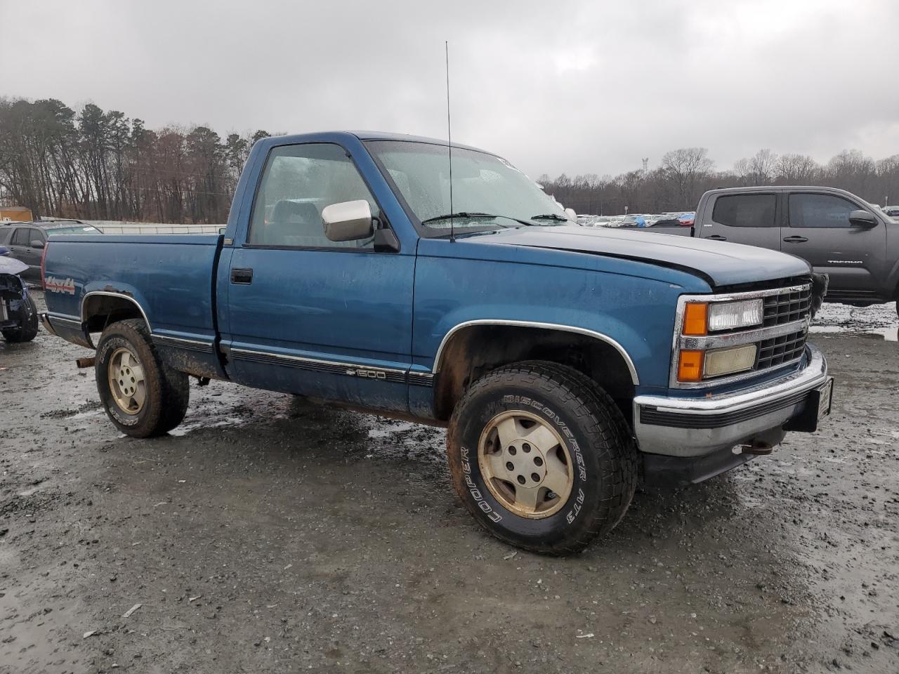 1992 Chevrolet GMT-400 - Image 4