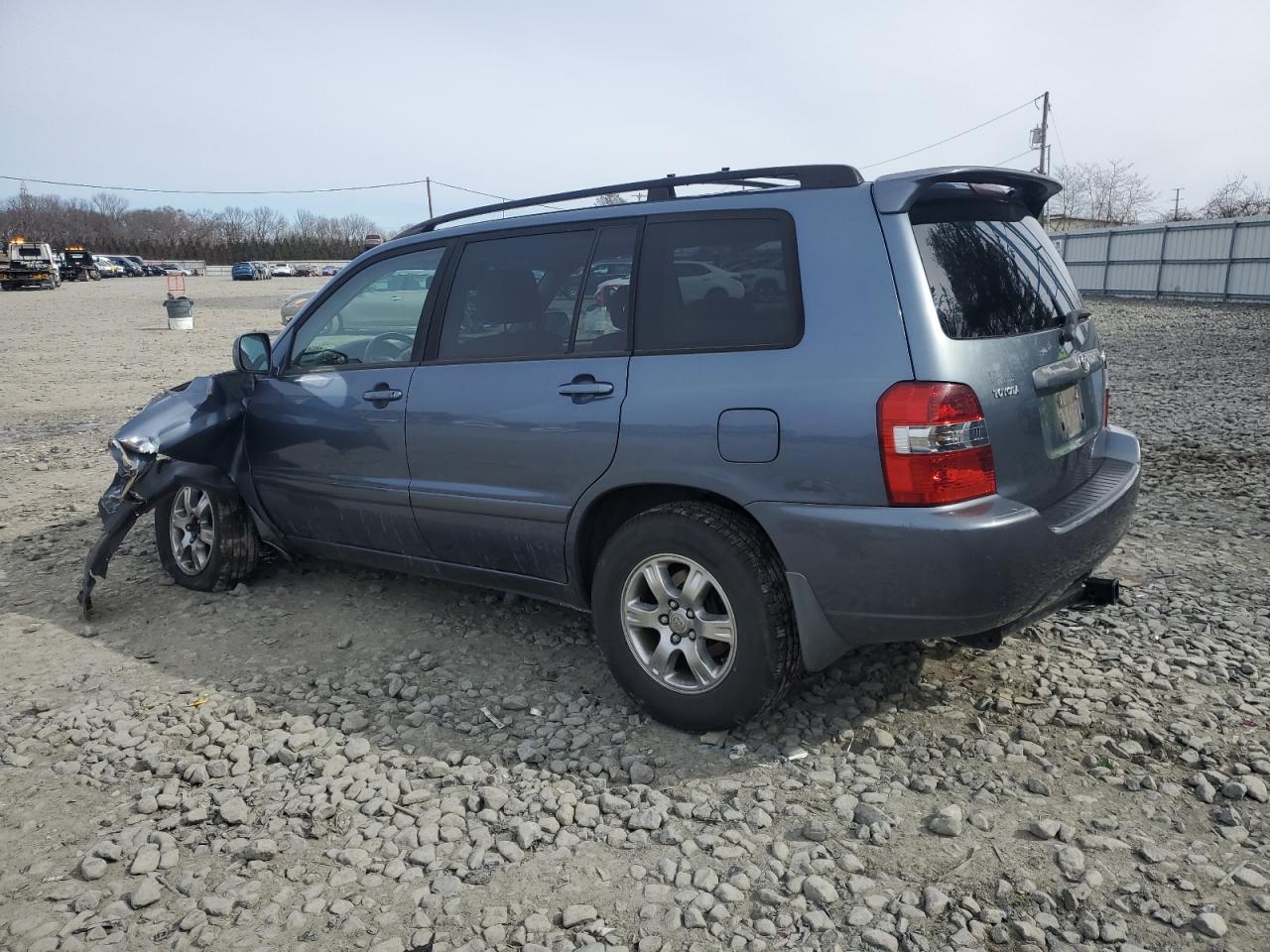 2004 Toyota Highlander - Image 2