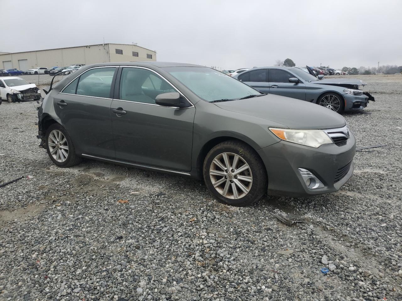 2014 Toyota Camry - Image 4