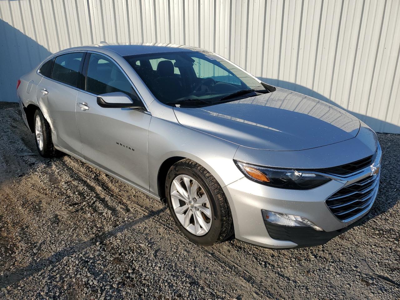 2022 Chevrolet Malibu - Image 4