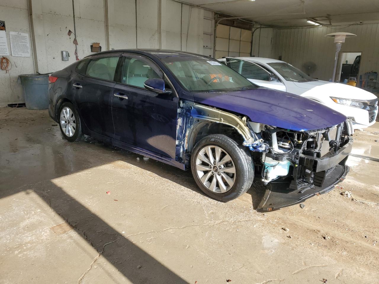 2016 Kia Optima - Image 4