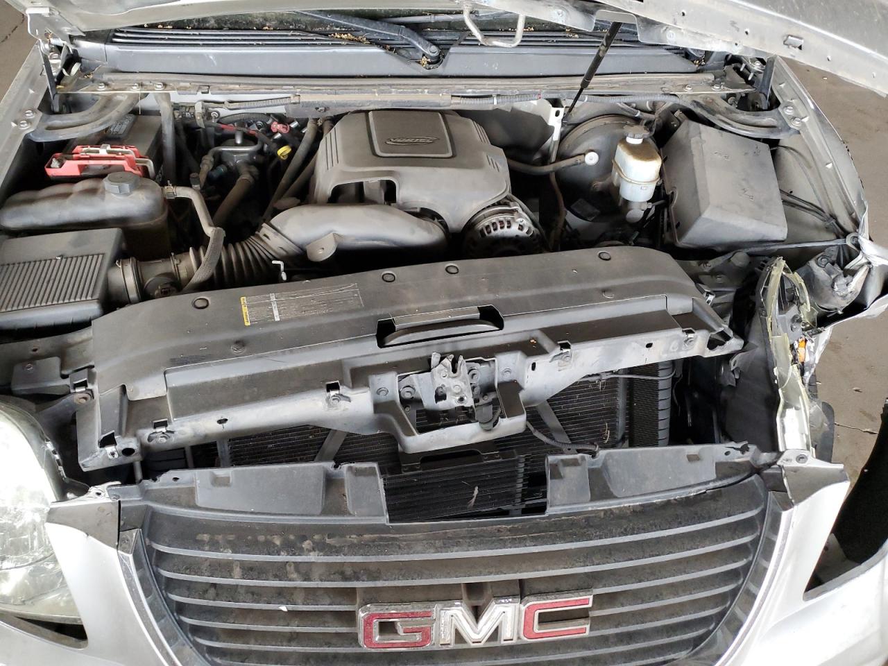 2007 GMC Yukon - Image 12