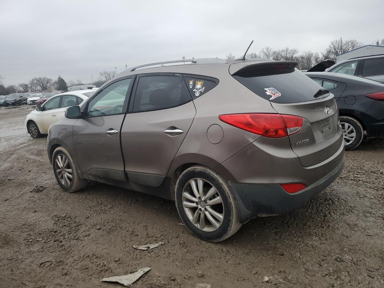 2011 Hyundai Tucson - Image 2