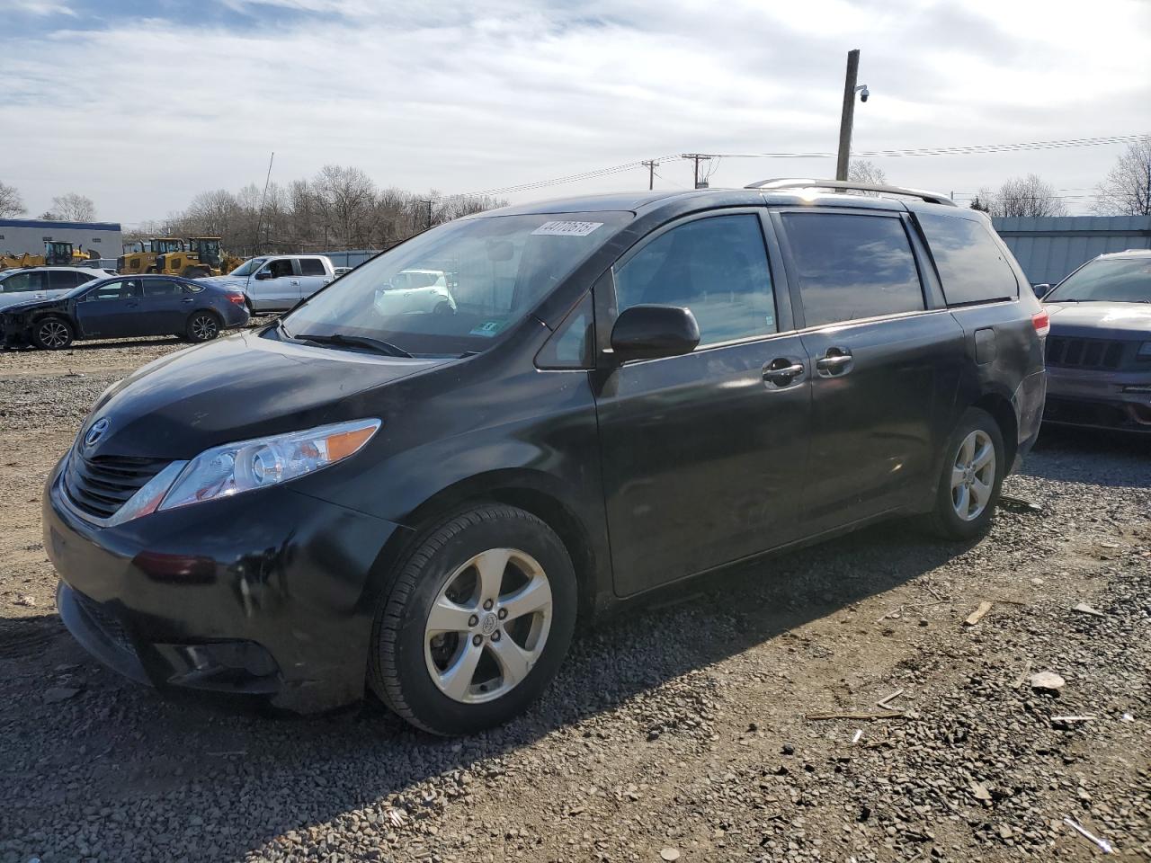 2013 Toyota Sienna - Image 1