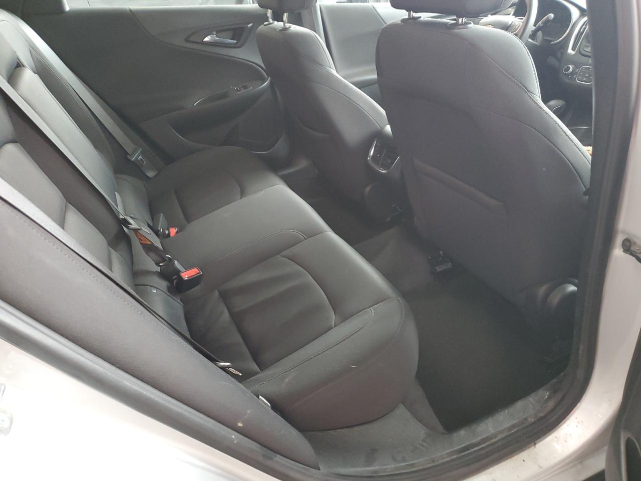 2021 Chevrolet Malibu - Image 10