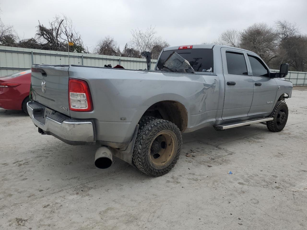2021 RAM 3500 - Image 3