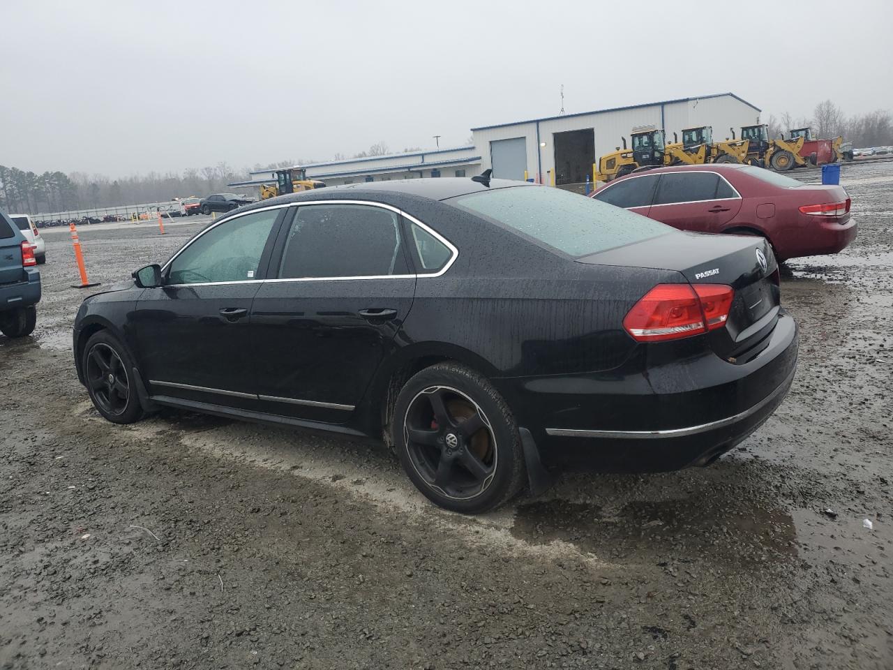 2015 Volkswagen Passat - Image 2
