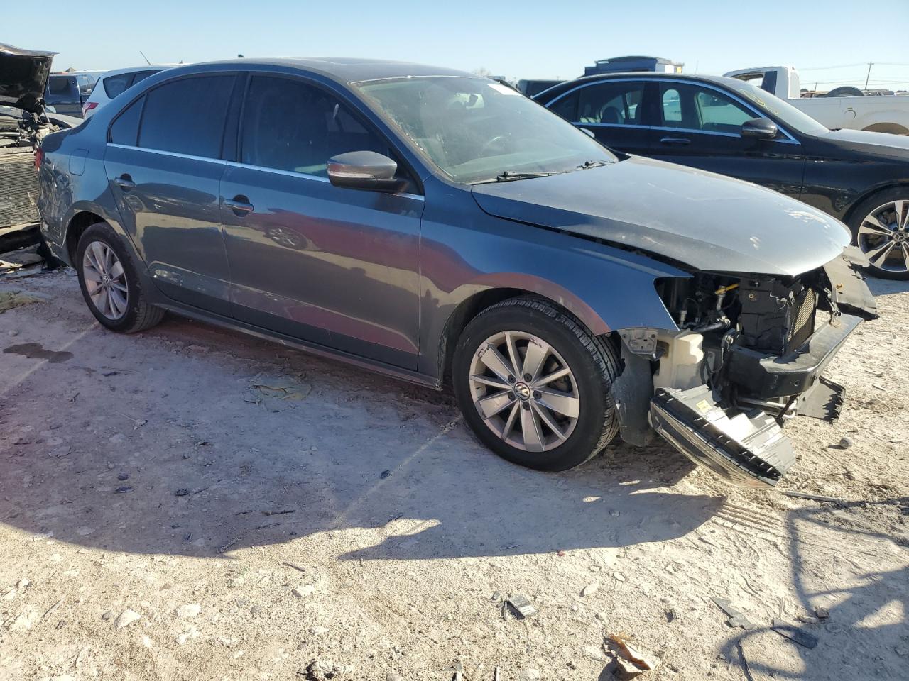 2015 Volkswagen Jetta - Image 4