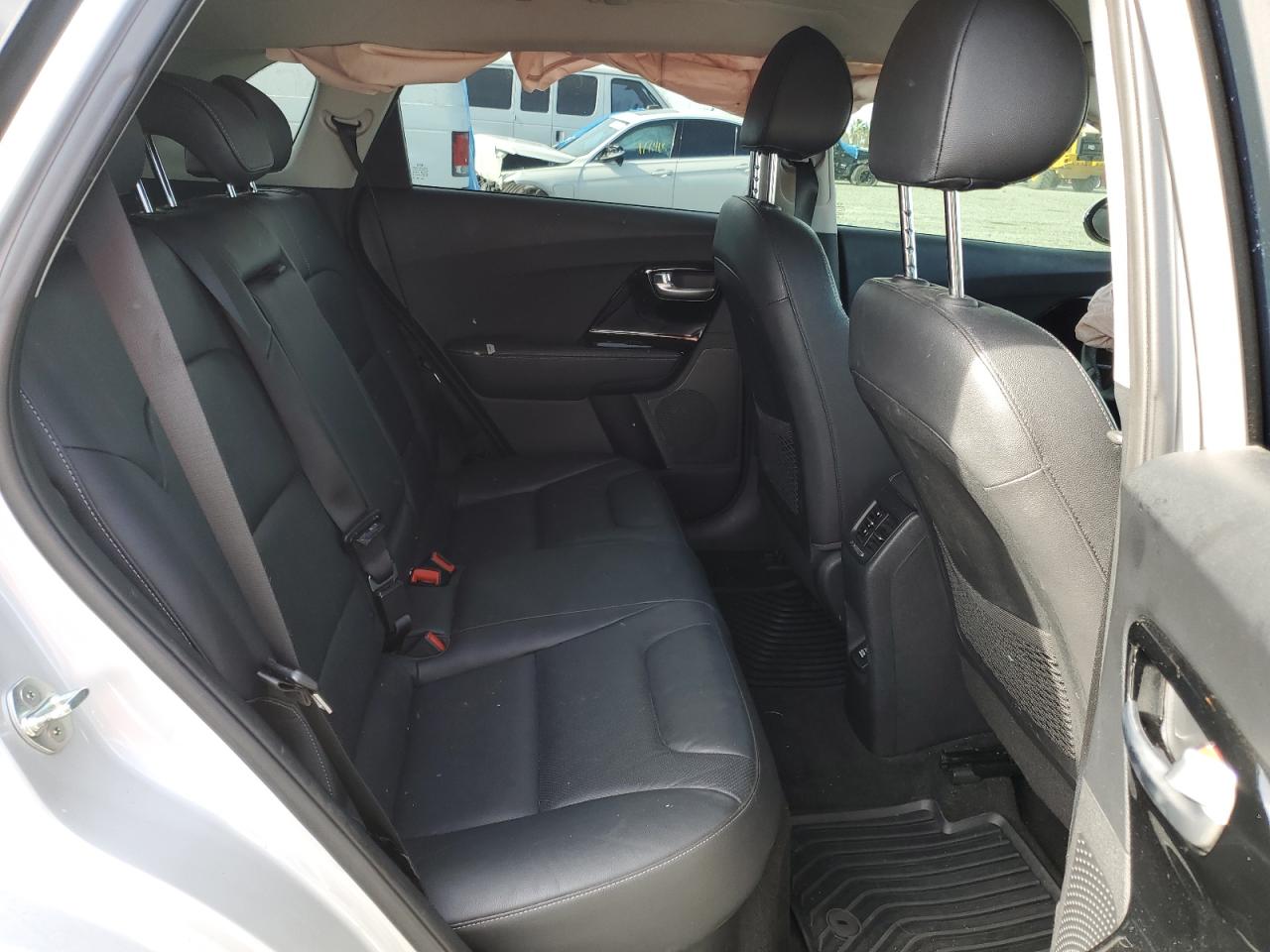 2018 Kia Niro - Image 11