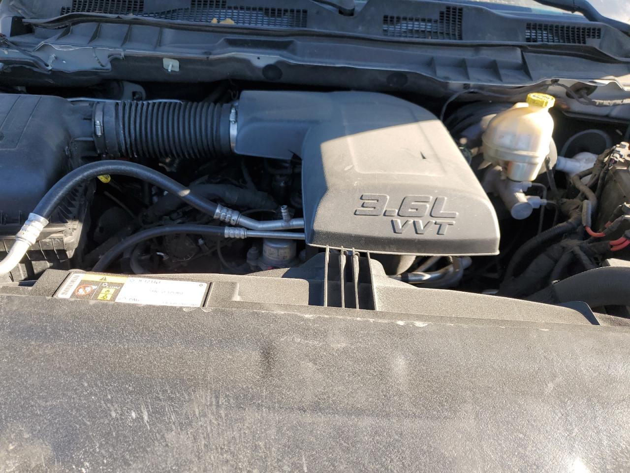 2016 RAM 1500 - Image 12