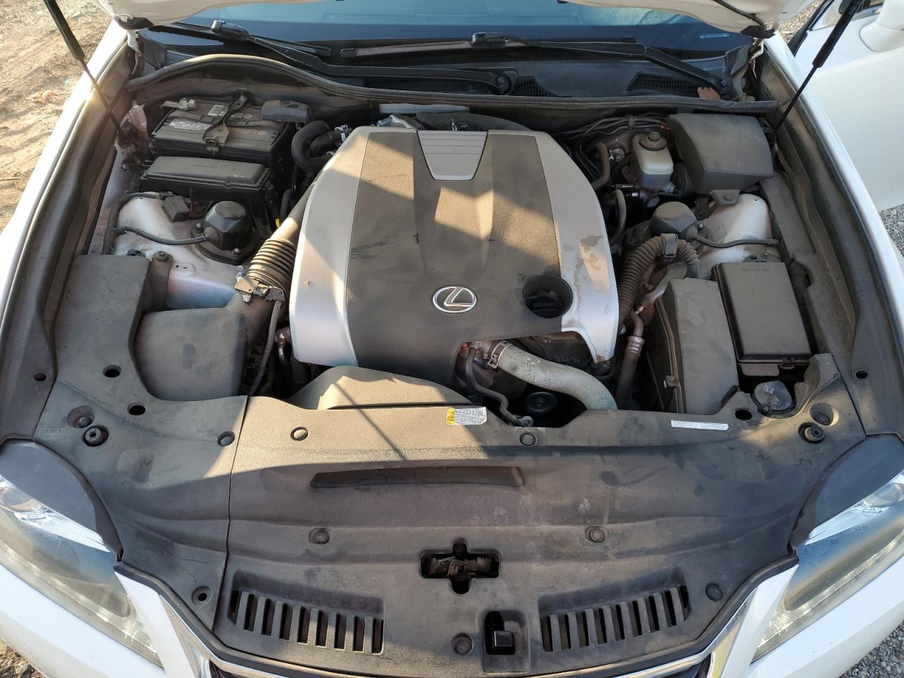 2015 Lexus GS - Image 12