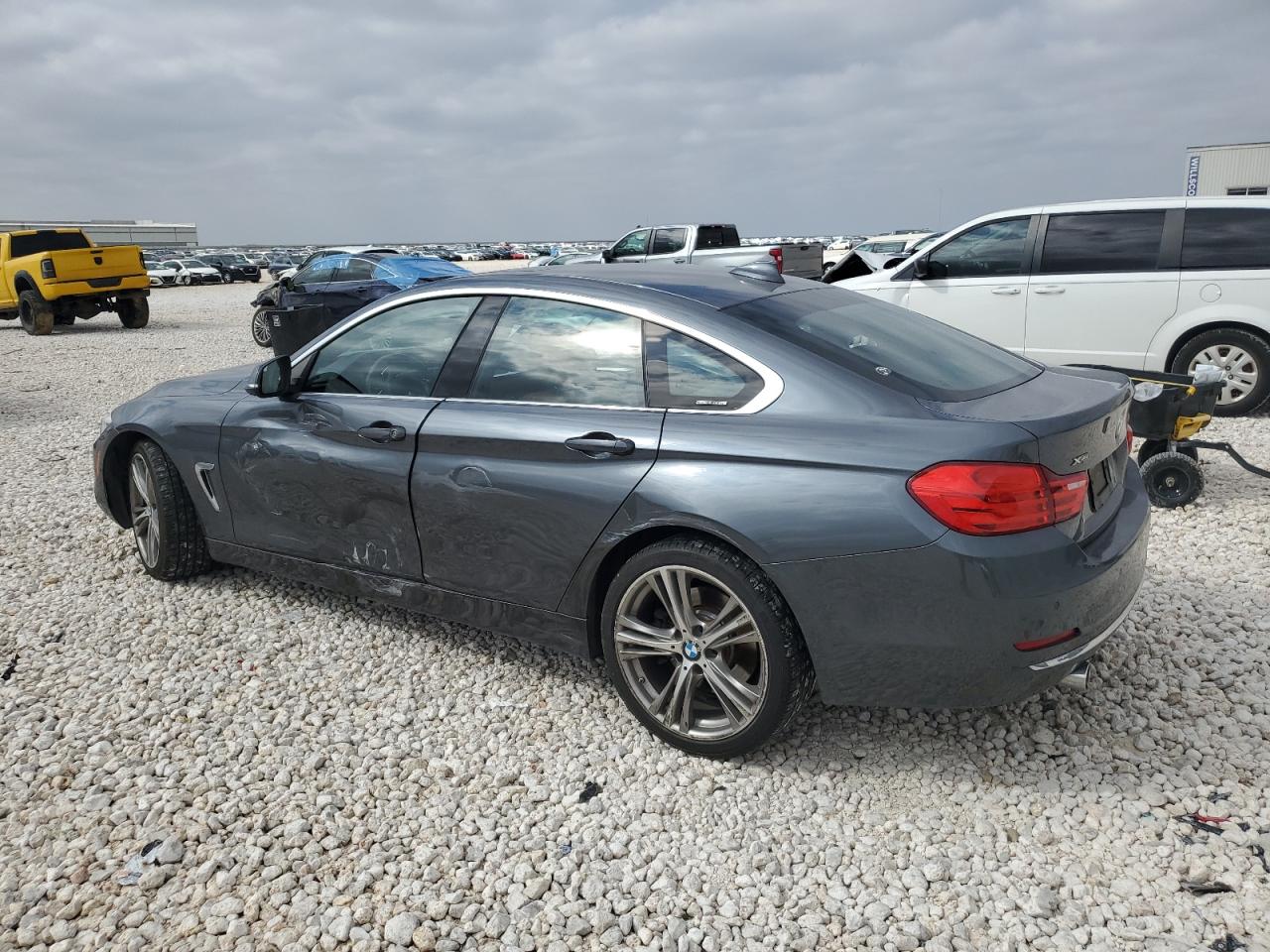 2017 BMW 4er - Image 2