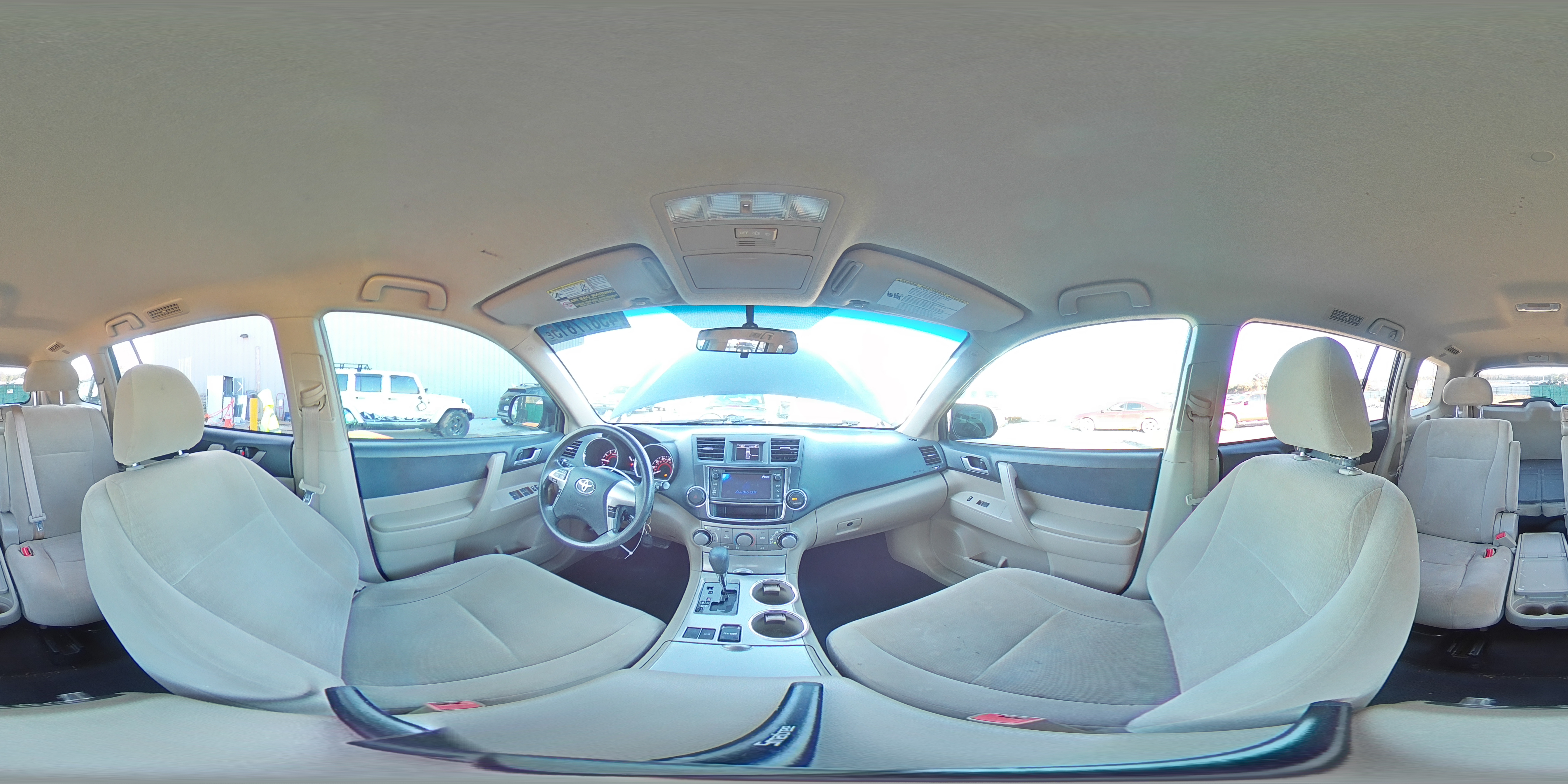 2013 Toyota Highlander - Image 15