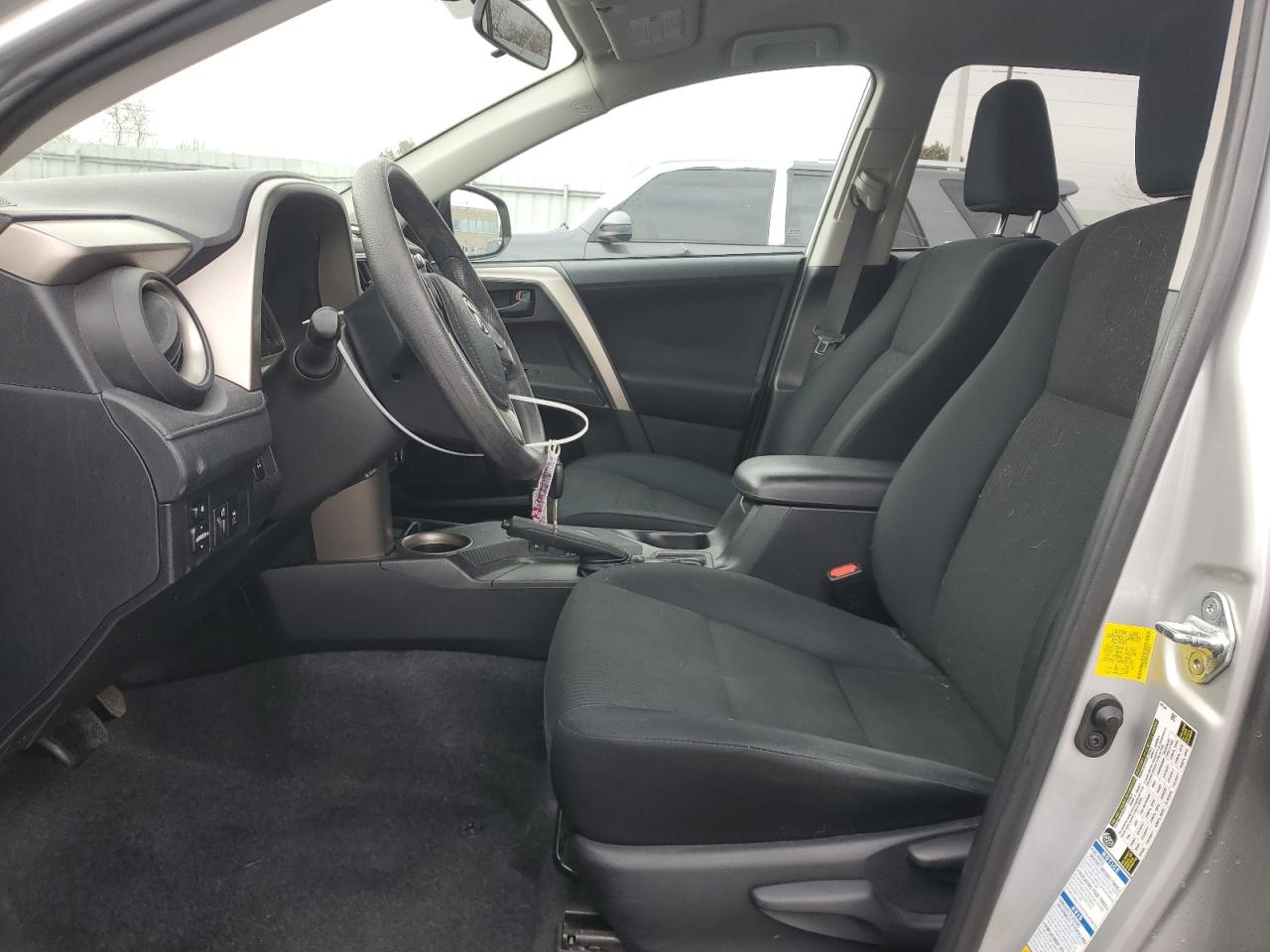 2015 Toyota RAV 4 - Image 7