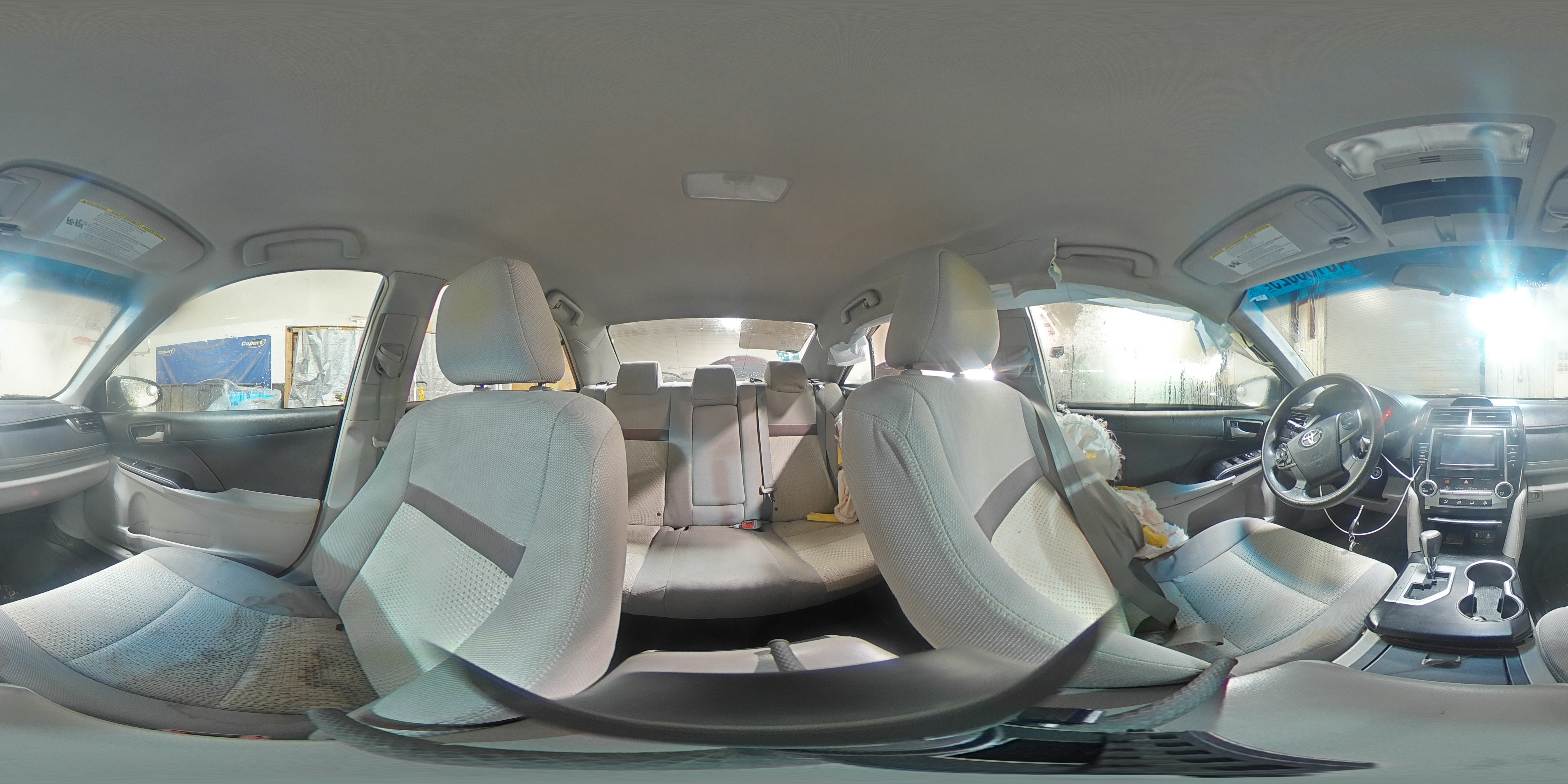 2013 Toyota Camry - Image 14