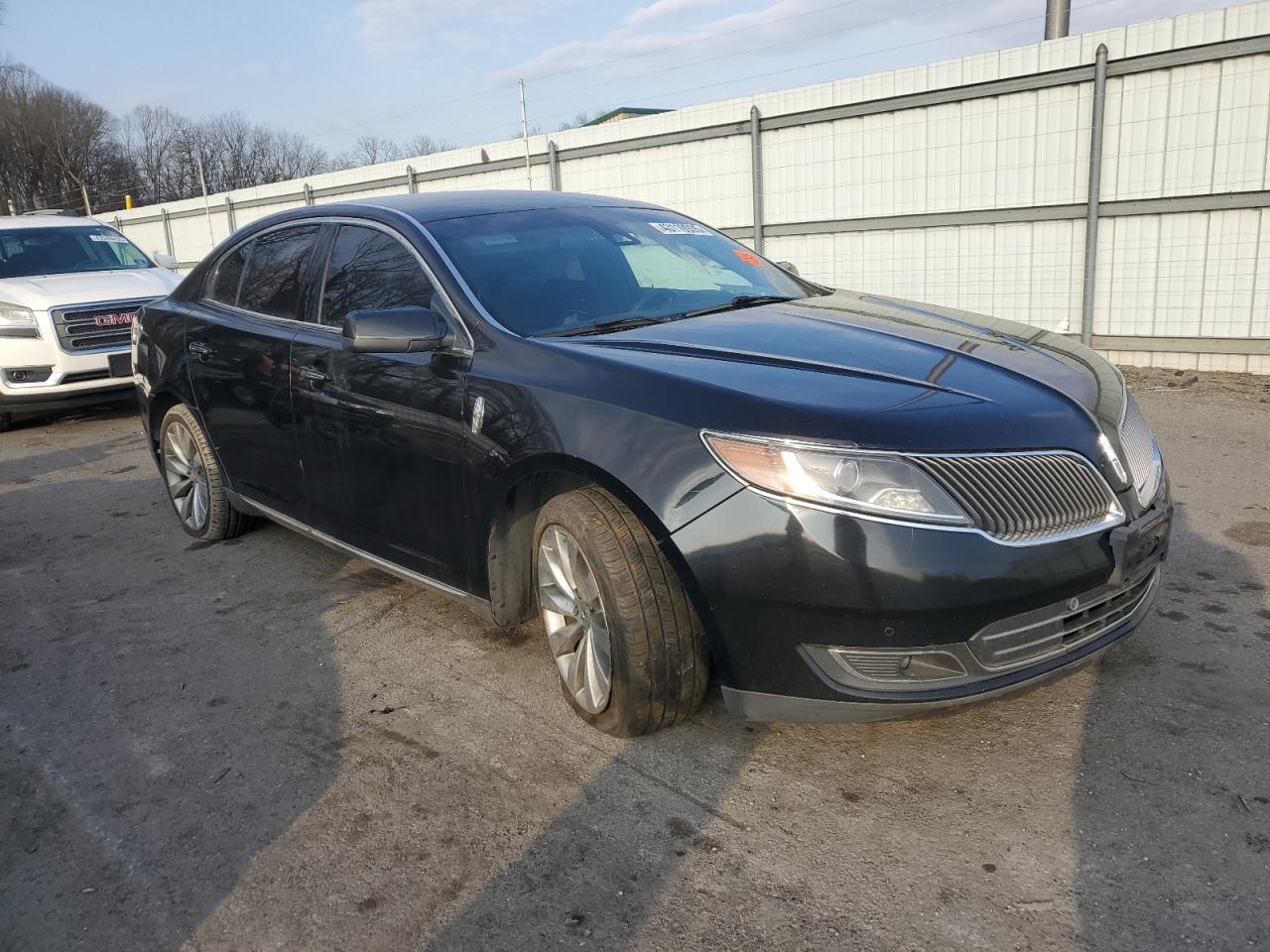 2016 Lincoln MKS - Image 4