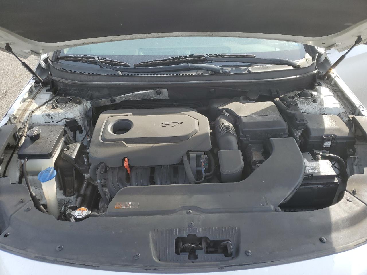 2016 Hyundai Sonata - Image 11