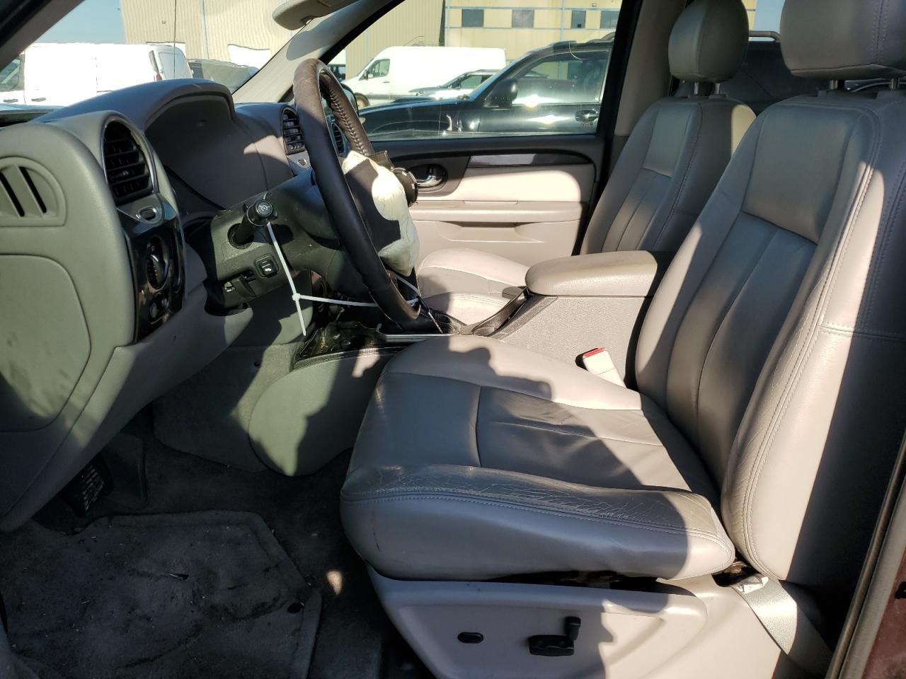 2008 GMC Envoy - Image 7