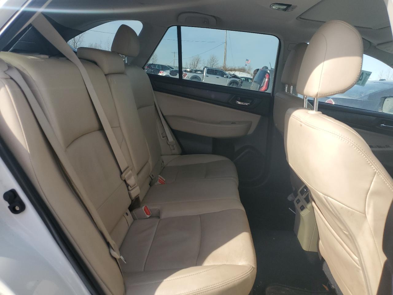 2016 Subaru Outback - Image 11