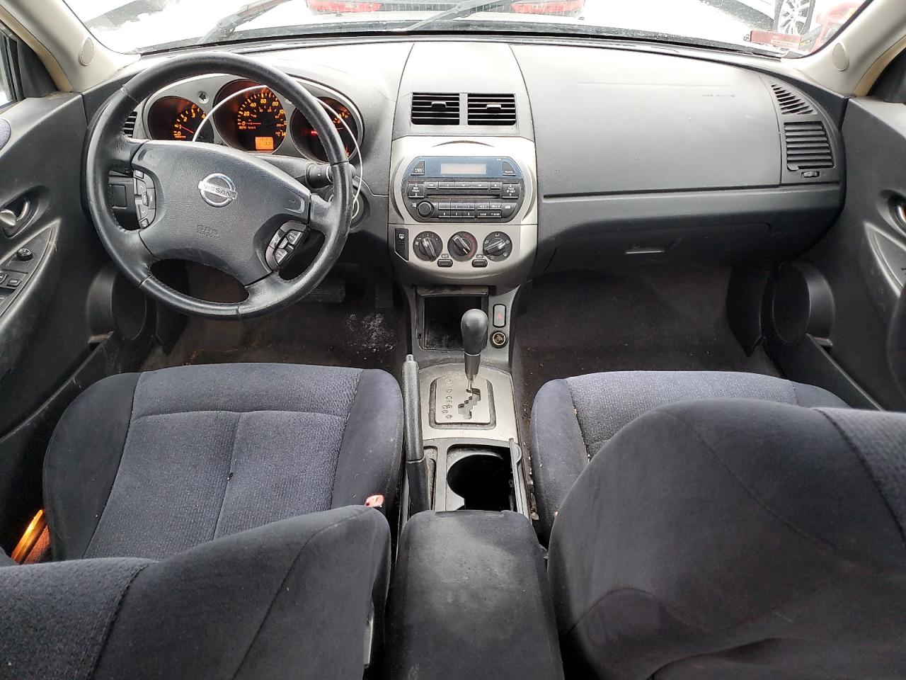 2003 Nissan Altima - Image 8