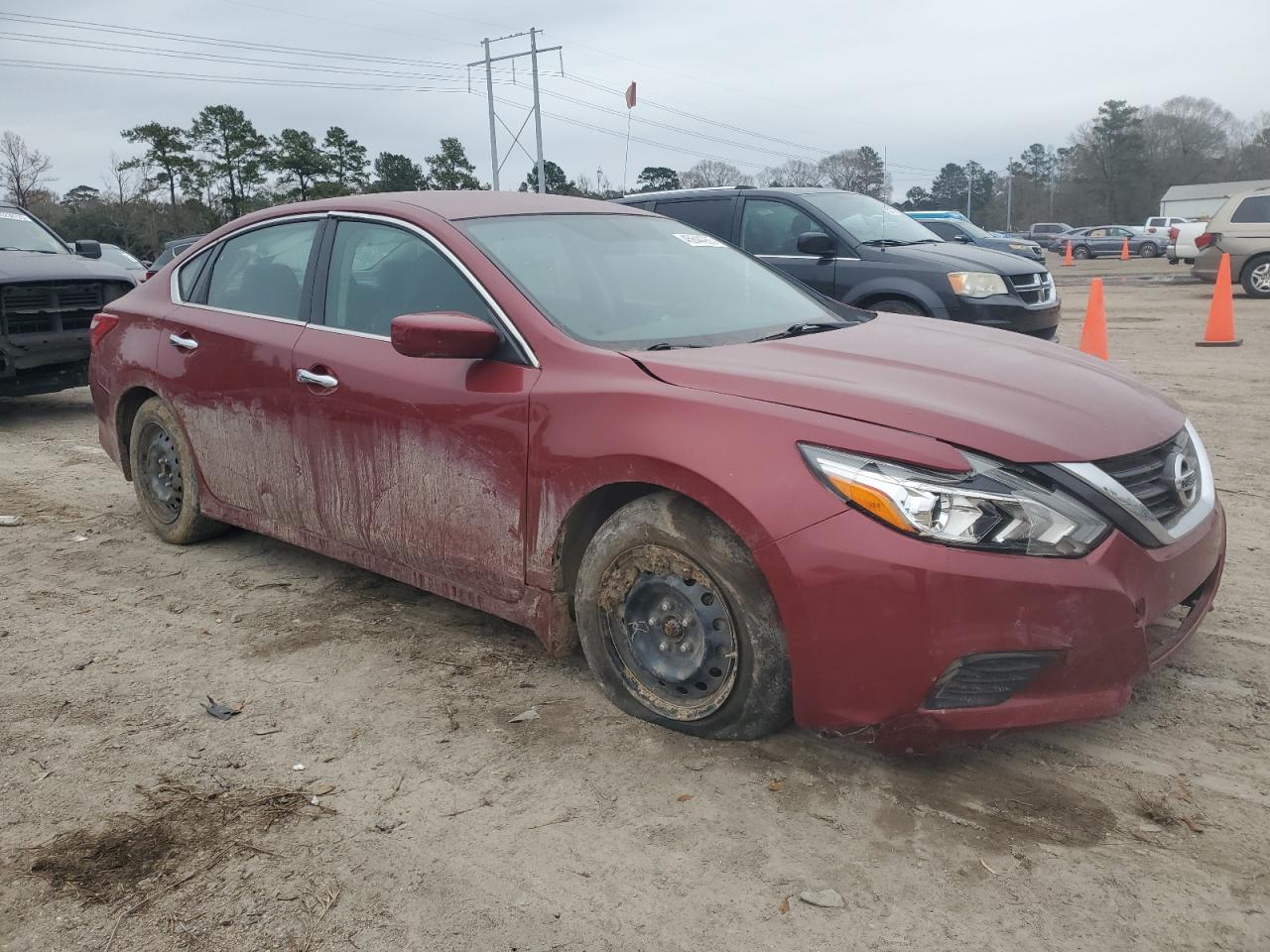 2017 Nissan Altima - Image 4