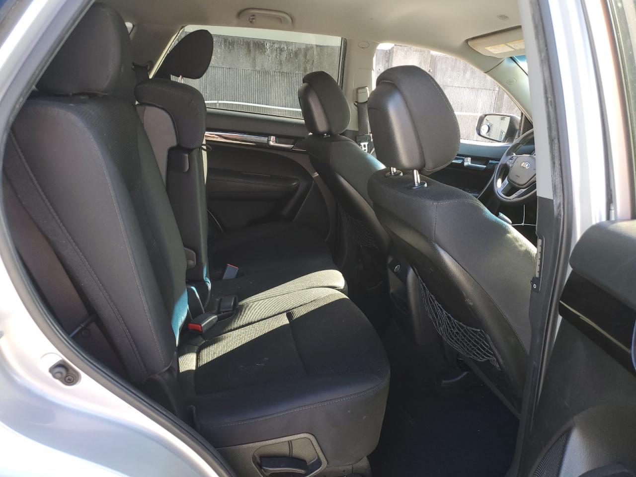 2014 Kia Sorento - Image 11