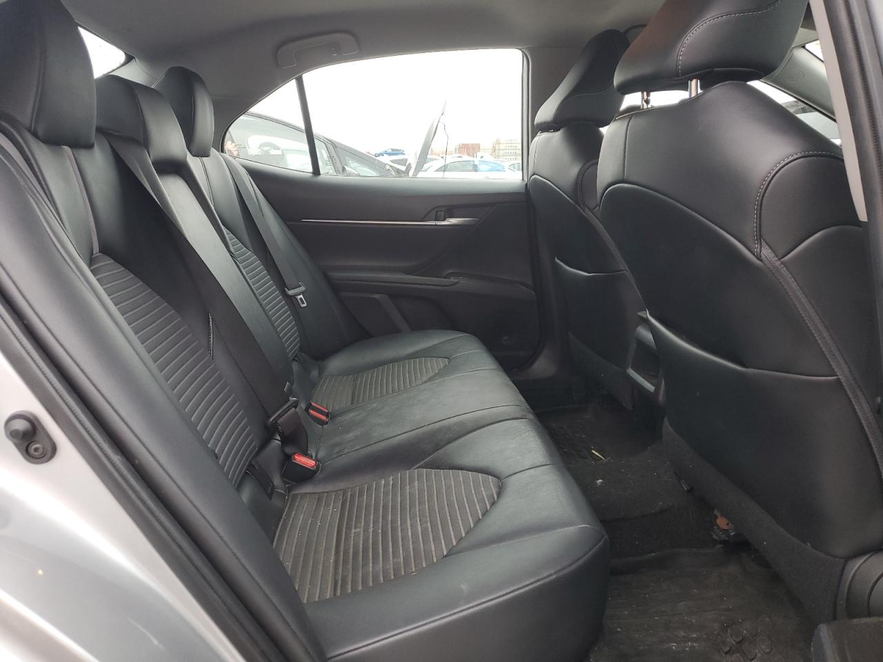 2021 Toyota Camry - Image 10
