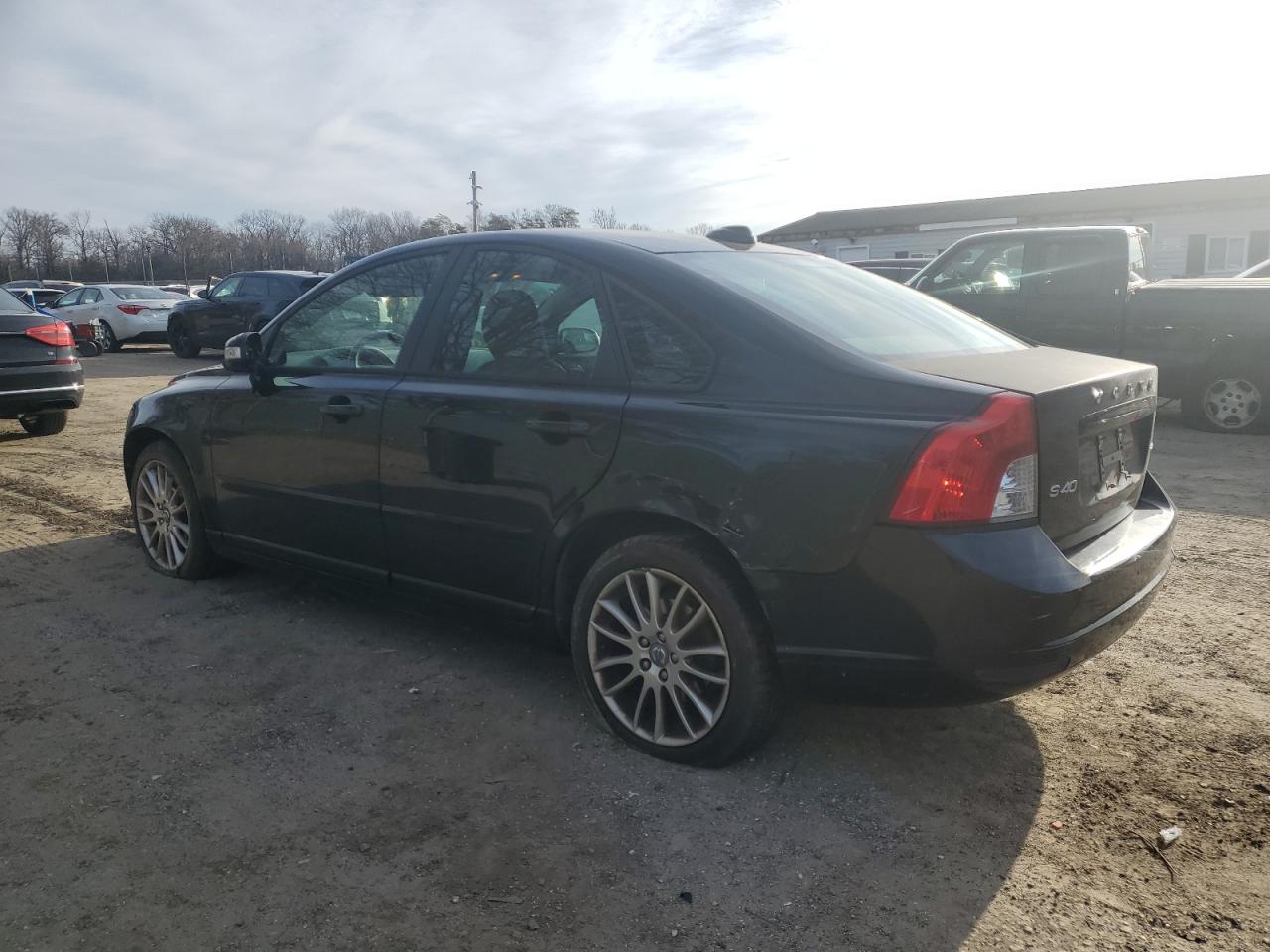 2009 Volvo S40 - Image 2