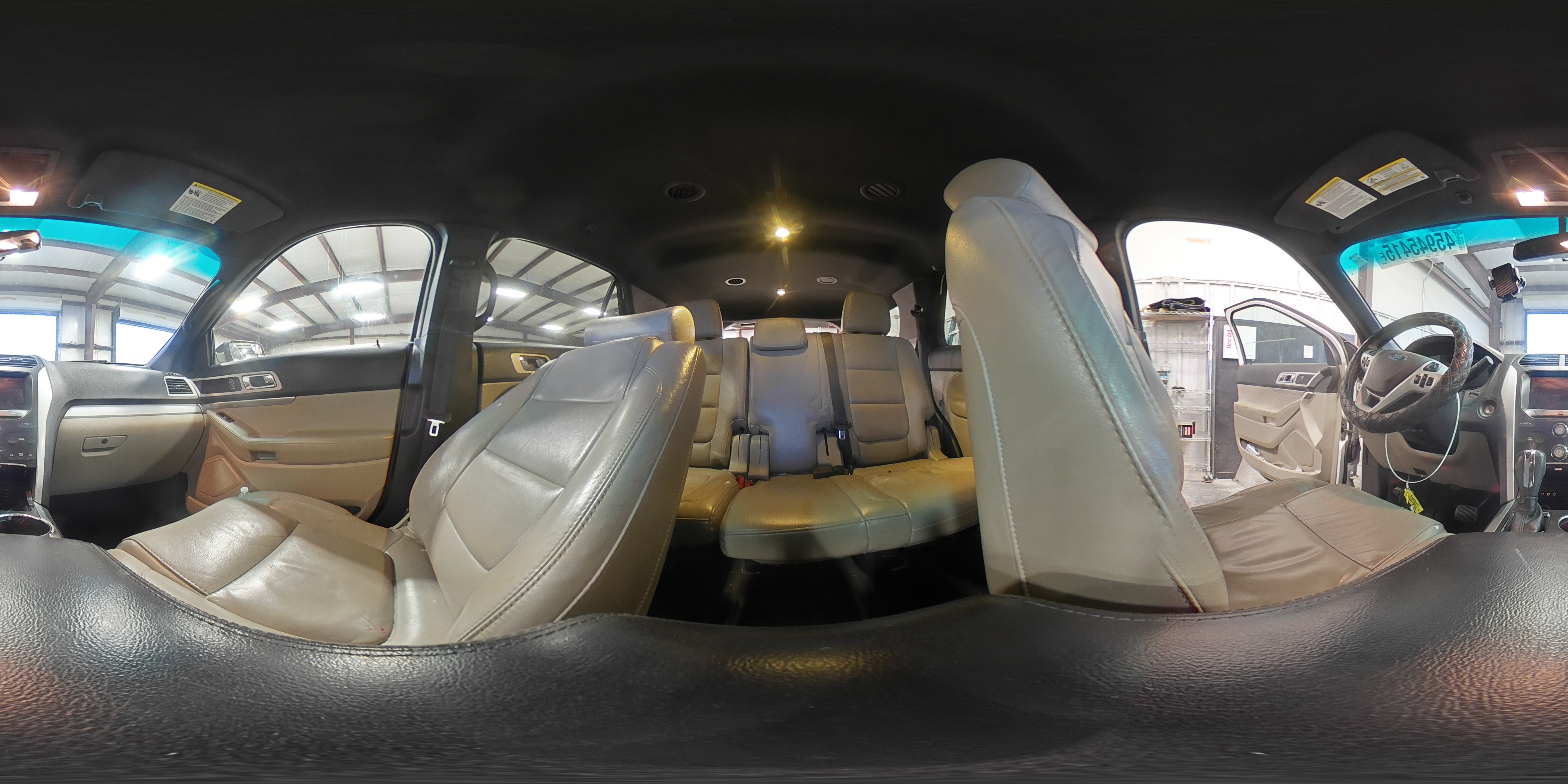 2013 Ford Explorer - Image 12