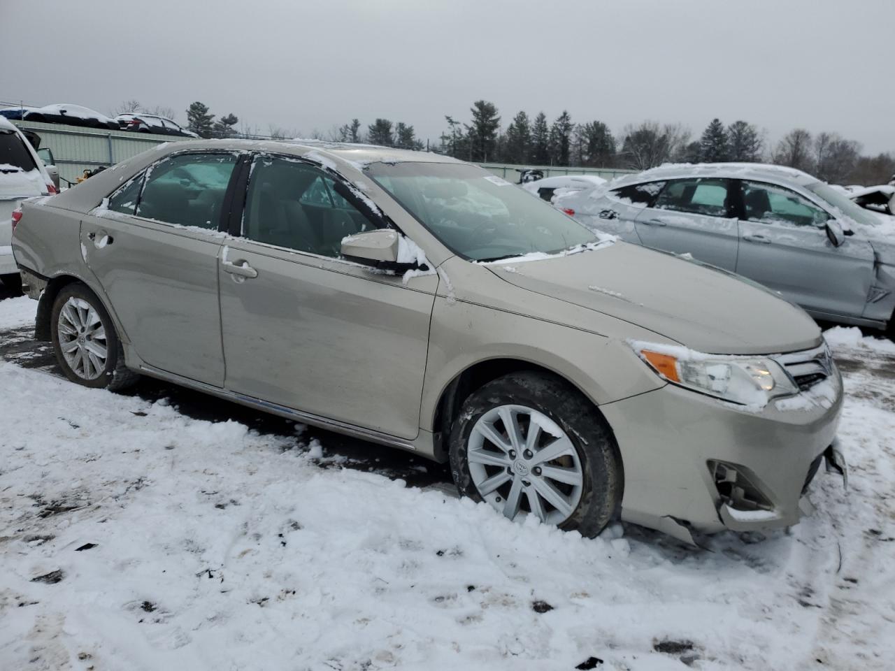 2013 Toyota Camry - Image 4