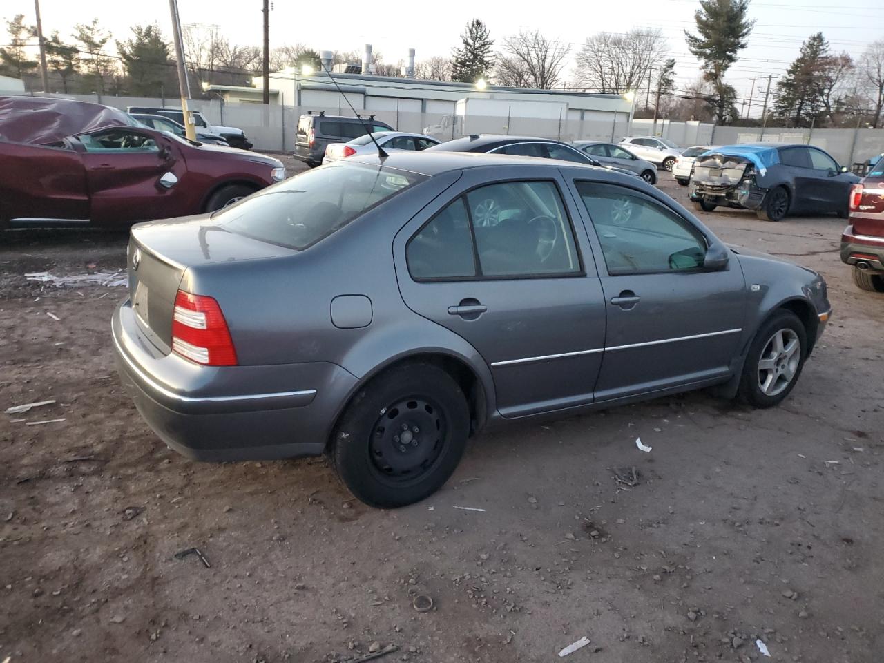 2004 Volkswagen Jetta - Image 3
