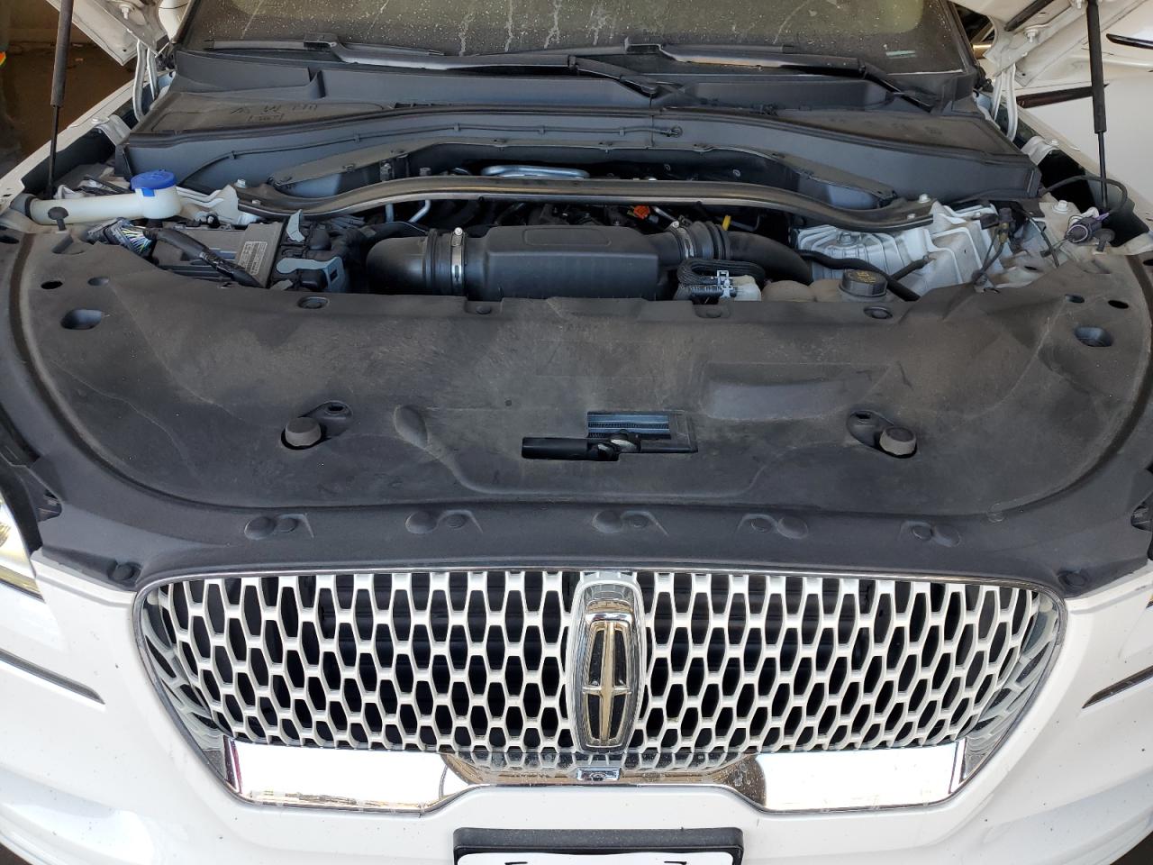 2021 Lincoln Aviator - Image 12