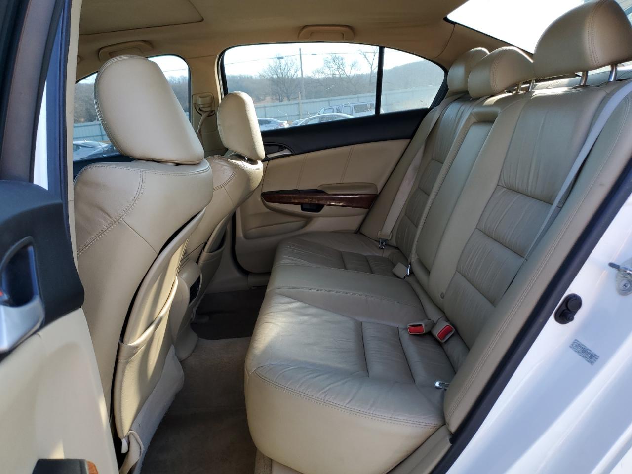 2011 Honda Accord - Image 10