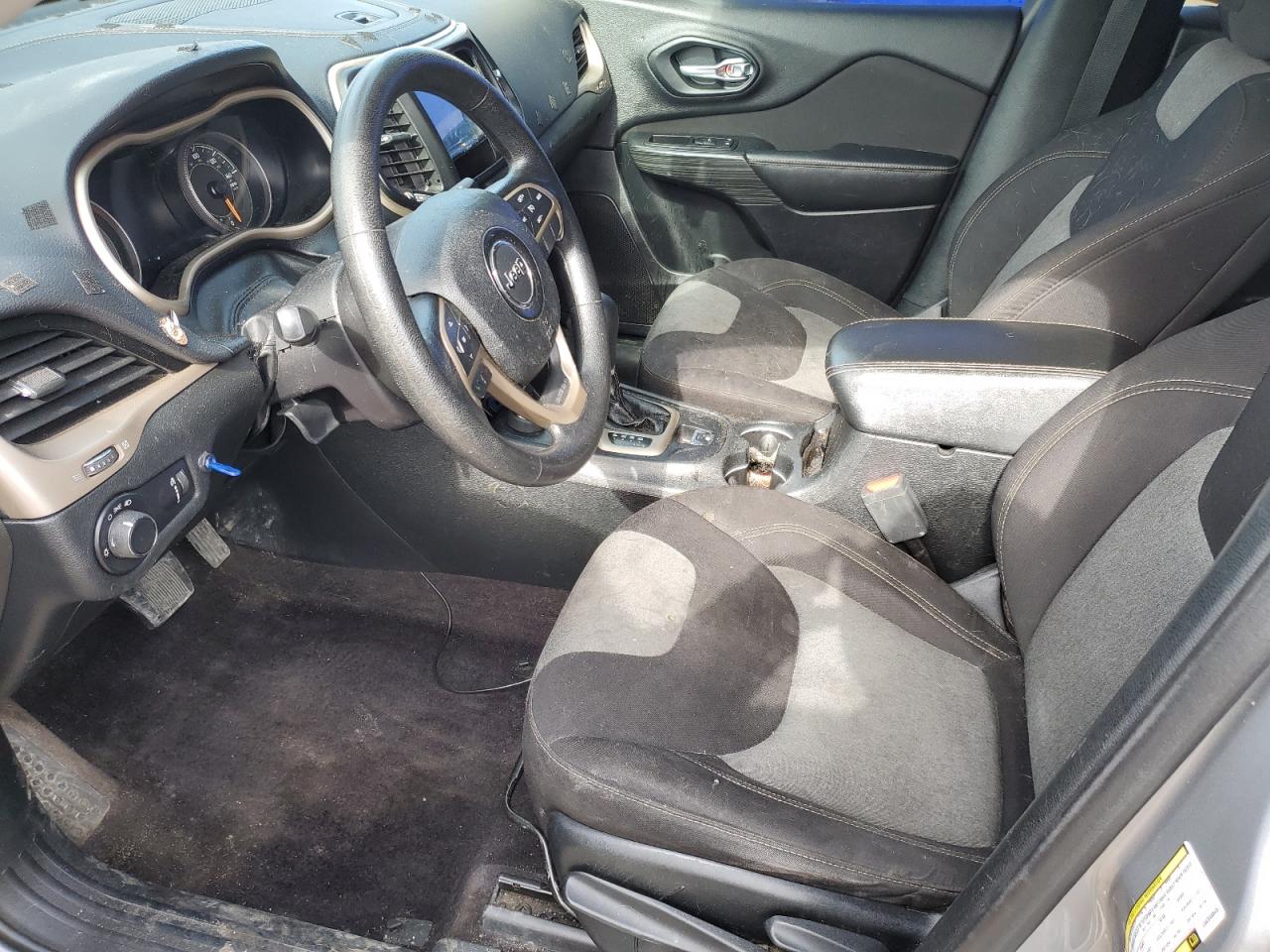 2016 Jeep Grand Cherokee - Image 7