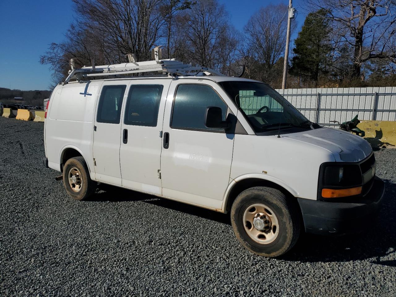 2012 Chevrolet Express - Image 4