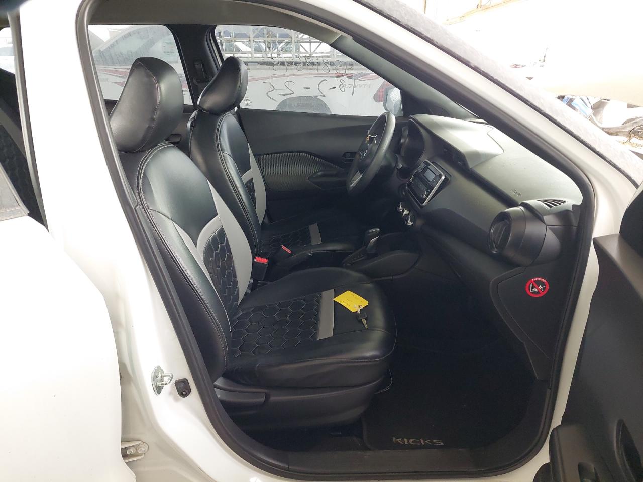 3N1CP5C9XKL466091 - 2019 Nissan Kicks - #45818645