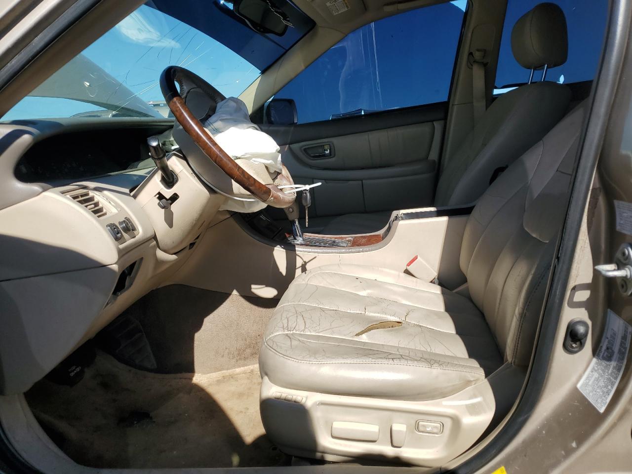 2003 Toyota Avalon - Image 7